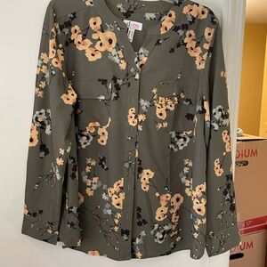 Denim&Co Olive Green Floral Blouse with Peach and Black Accents